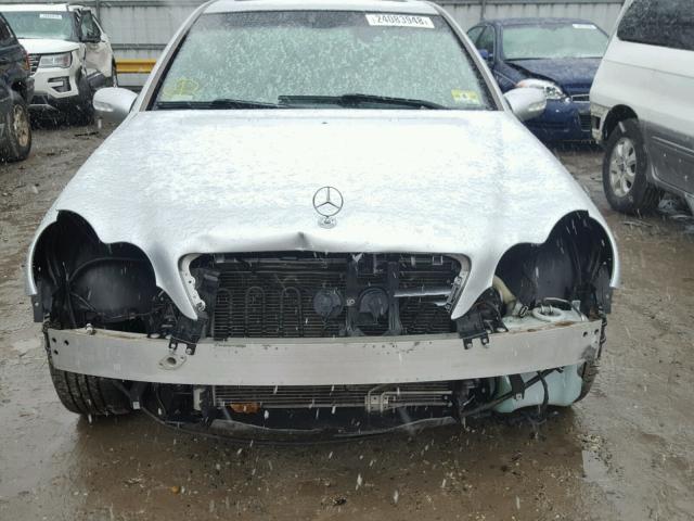 WDBRF61J44E018685 - 2004 MERCEDES-BENZ C 240 SILVER photo 7