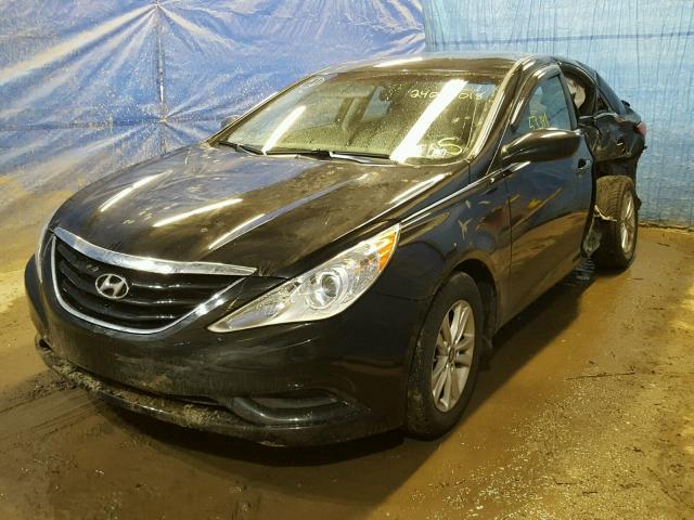 5NPEB4AC1BH302158 - 2011 HYUNDAI SONATA GLS BLACK photo 2