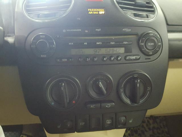 3VWRF31Y26M323500 - 2006 VOLKSWAGEN NEW BEETLE 米色 照片 9