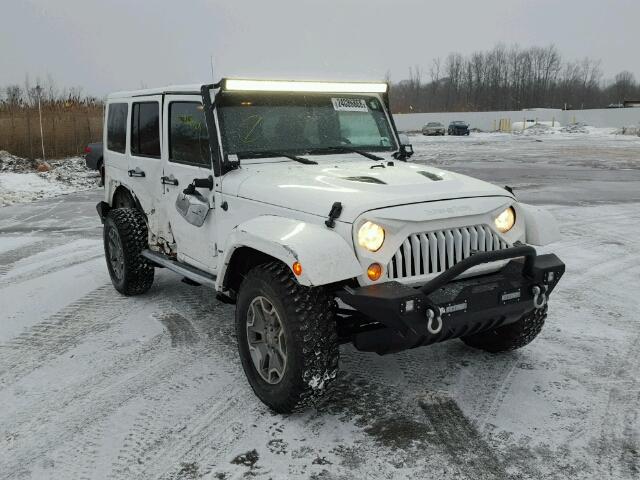 1C4BJWFG8EL279684 - 2014 JEEP WRANGLER U WHITE photo 1