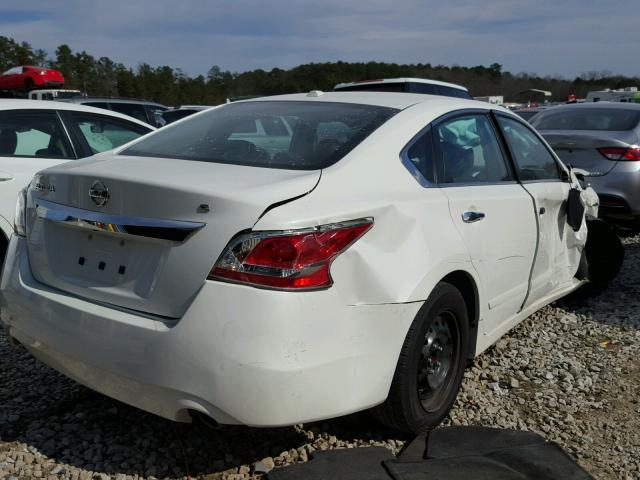 1N4AL3APXFN374772 - 2015 NISSAN ALTIMA 2.5 WHITE photo 4