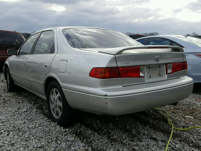 JT2BG28K1Y0521934 - 2000 TOYOTA CAMRY LE SILVER photo 3