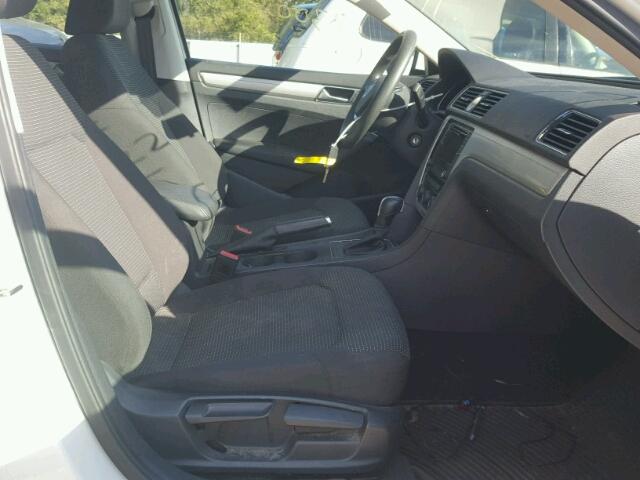 1VWAT7A38GC008527 - 2016 VOLKSWAGEN PASSAT S თეთრი ფოტო 5