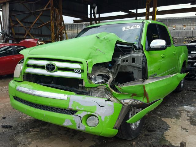 5TBET34176S500432 - 2006 TOYOTA TUNDRA DOU GREEN photo 2