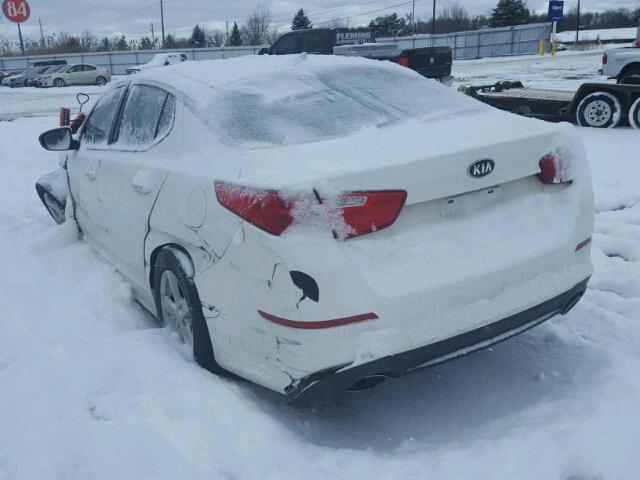 KNAGM4A78F5626166 - 2015 KIA OPTIMA LX WHITE photo 3