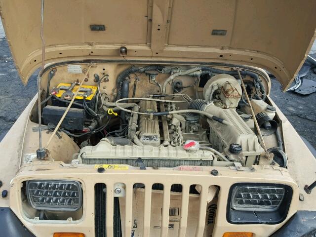 2BCCV8111JB536414 - 1988 JEEP WRANGLER TAN photo 7