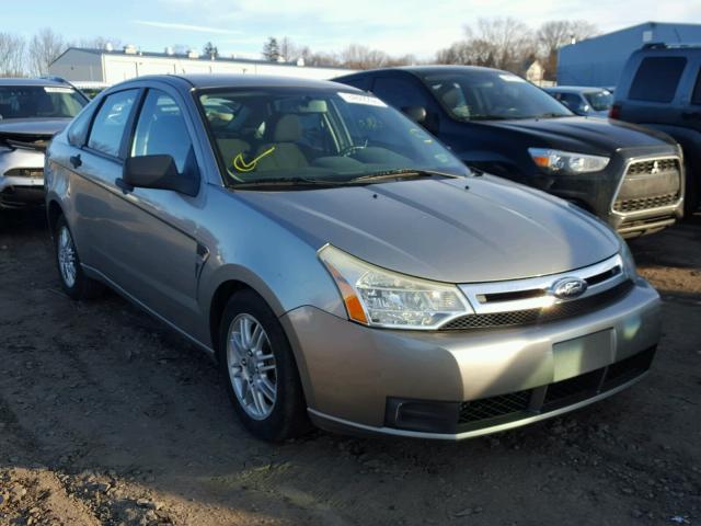 1FAHP35N48W257553 - 2008 FORD FOCUS SE SILVER photo 1