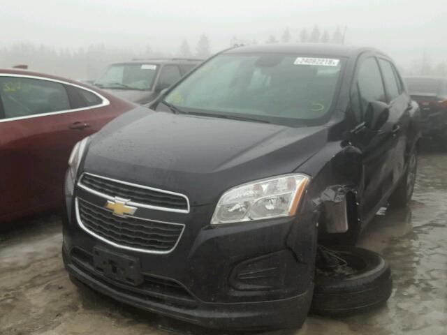 3GNCJKSBXFL205106 - 2015 CHEVROLET TRAX LS BLACK photo 2