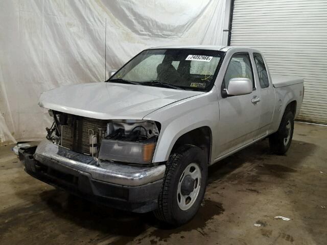 1GTJ6LF94B8116400 - 2011 GMC CANYON SILVER photo 2