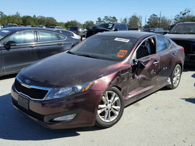 5XXGM4A76DG190932 - 2013 KIA OPTIMA LX BURGUNDY photo 2