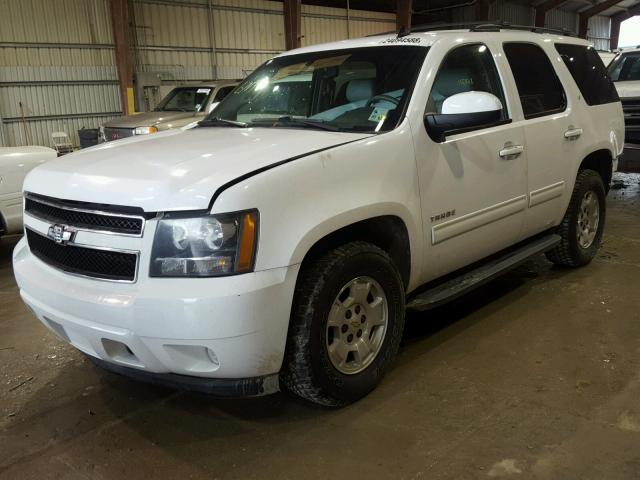 1GNMCBE36AR151811 - 2010 CHEVROLET TAHOE C150 WHITE photo 2