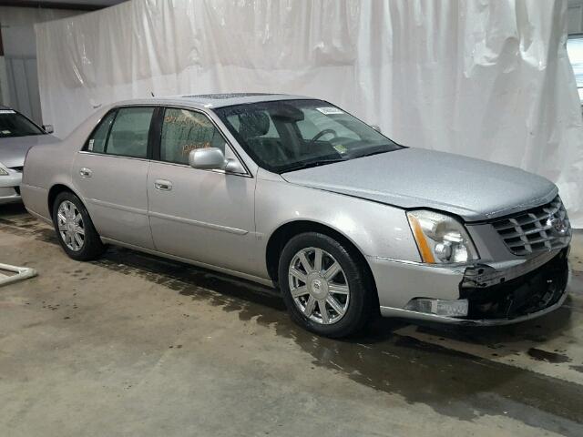 1G6KD57Y88U132145 - 2008 CADILLAC DTS WHITE photo 1