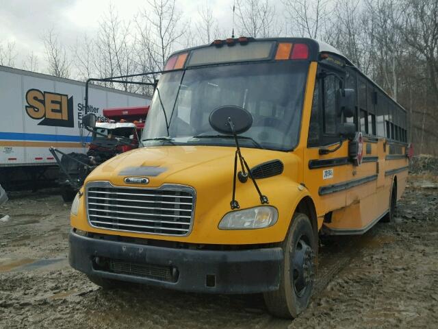 4UZABRCS87CY30200 - 2007 FREIGHTLINER CHASSIS B2 YELLOW photo 2