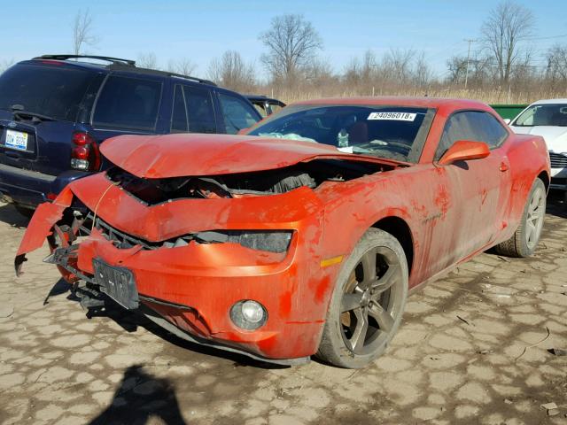 2G1FC1EV3A9162152 - 2010 CHEVROLET CAMARO LT ORANGE photo 2