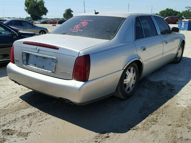 1G6KD54Y15U259979 - 2005 CADILLAC DEVILLE GRAY photo 4