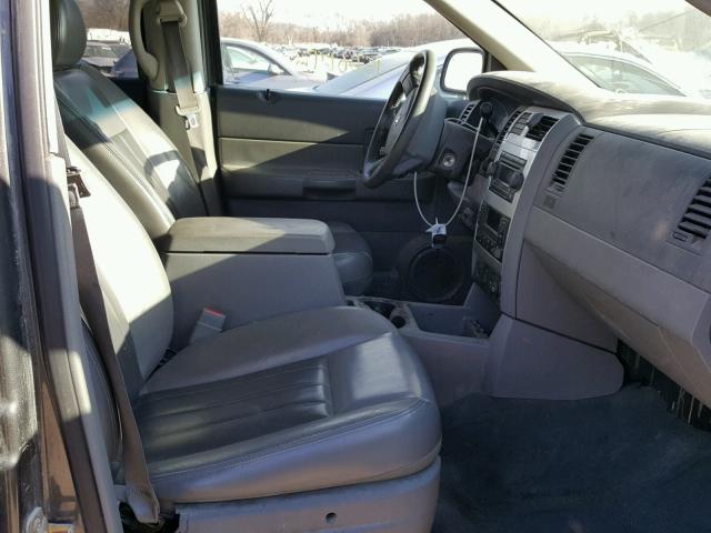 1D4HB58N54F139377 - 2004 DODGE DURANGO LI GRAY photo 5