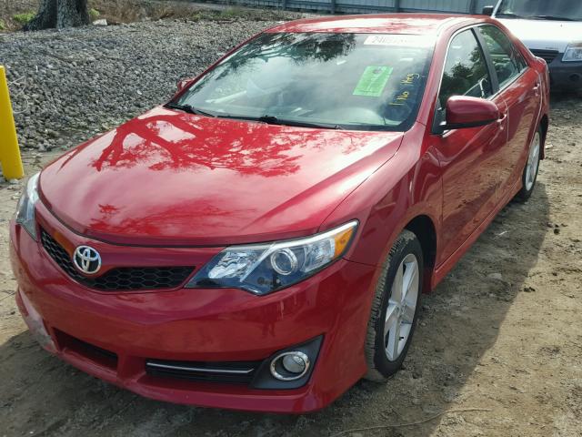 4T1BF1FK2DU660802 - 2013 TOYOTA CAMRY L RED photo 2