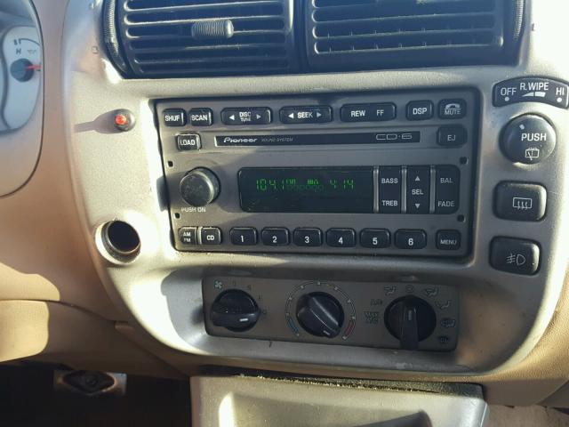 1FMCU60E91UC76859 - 2001 FORD EXPLORER S GREEN photo 9