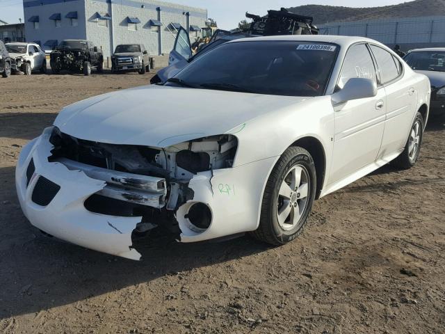 2G2WP552461190528 - 2006 PONTIAC GRAND PRIX WHITE photo 2