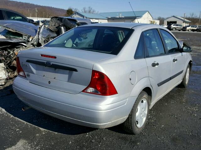 1FAFP33P32W313436 - 2002 FORD FOCUS LX SILVER photo 4