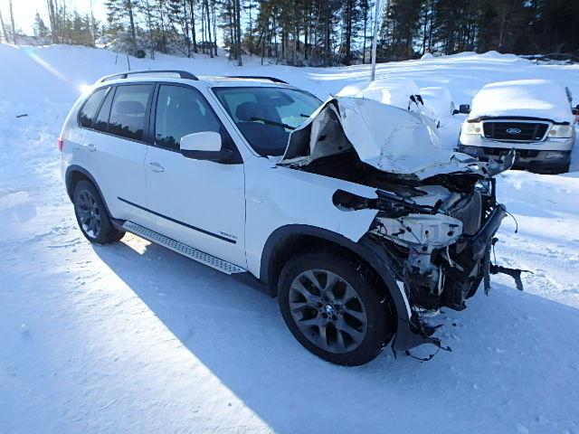 5UXZV4C50BL400888 - 2011 BMW X5 XDRIVE3 WHITE photo 1