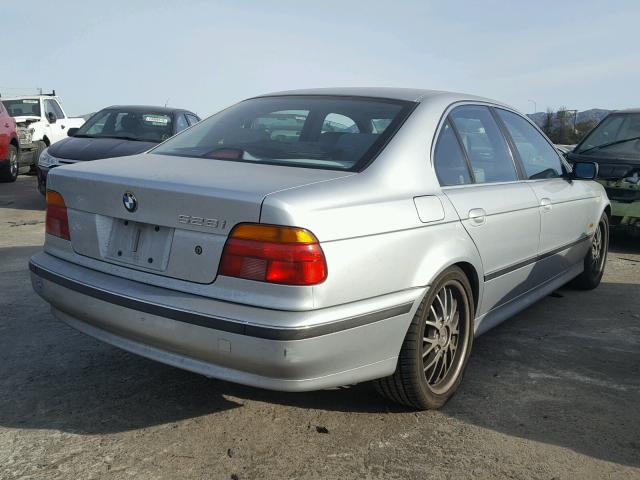 WBADD6320WBW39415 - 1998 BMW 528 I AUTO SILVER photo 4