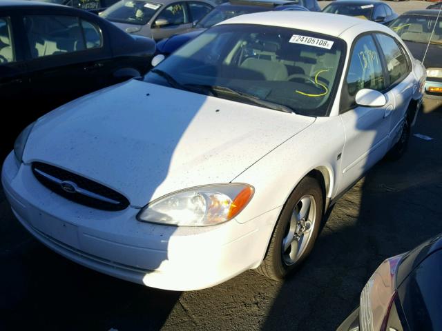 1FAFP55S0YA205200 - 2000 FORD TAURUS SES WHITE photo 2