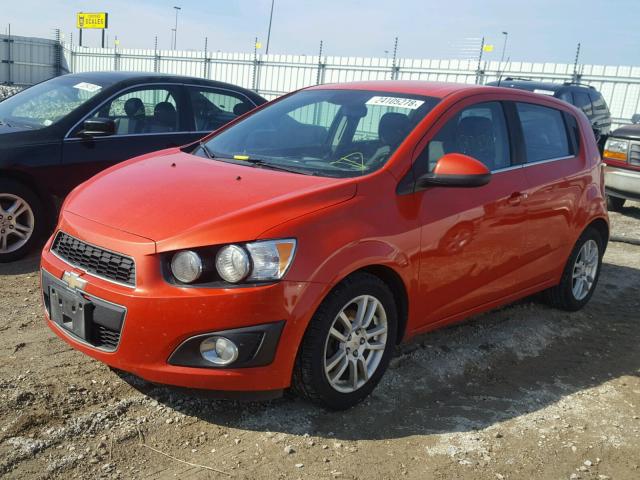 1G1JC6SH2C4109910 - 2012 CHEVROLET SONIC LT ORANGE photo 2