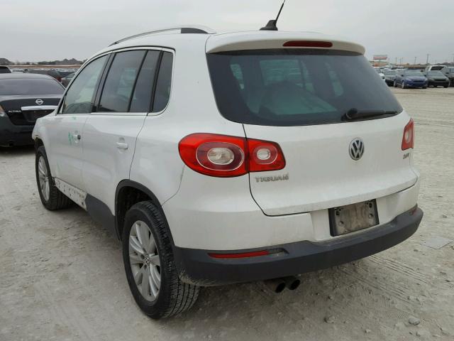 WVGAV7AX3AW000871 - 2010 VOLKSWAGEN TIGUAN S WHITE photo 3