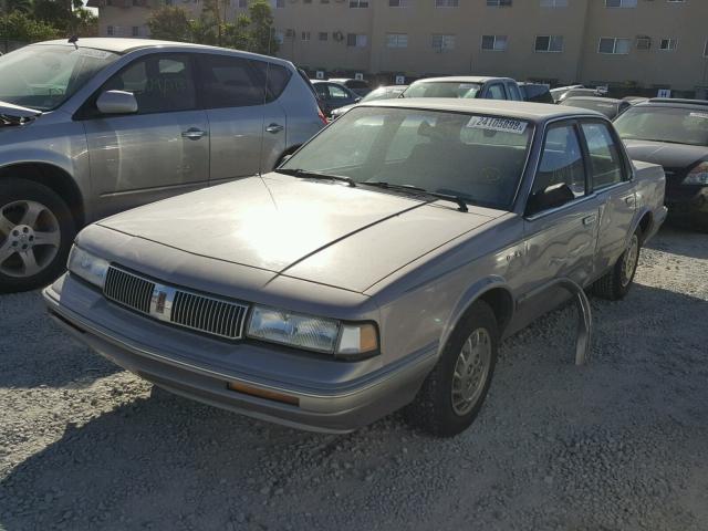 1G3AJ55M2T6387355 - 1996 OLDSMOBILE CIERA SL SILVER photo 2