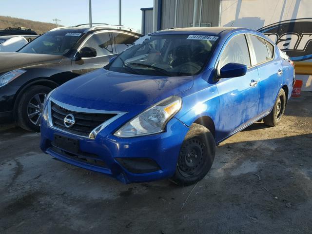 3N1CN7AP0GL916132 - 2016 NISSAN VERSA S BLUE photo 2