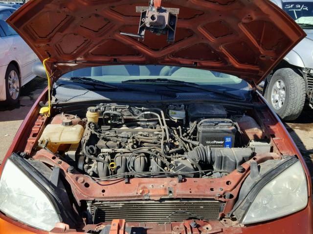 3FAFP31N45R130748 - 2005 FORD FOCUS ZX3 ORANGE photo 7