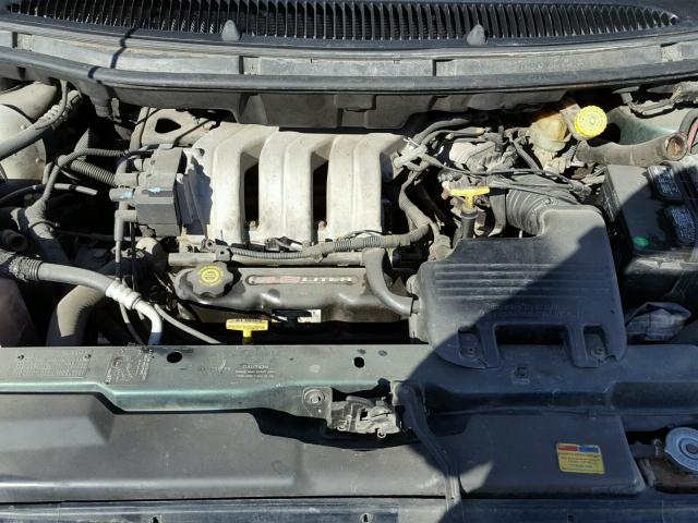 1C4GP64L3VB363597 - 1997 CHRYSLER TOWN & COU GREEN photo 7