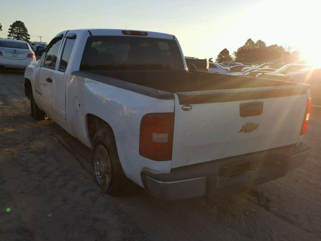 2GCEC19C071661686 - 2007 CHEVROLET SILVERADO WHITE photo 3