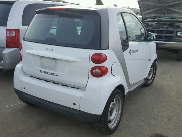 WMEEJ3BA9CK567859 - 2012 SMART FORTWO PUR WHITE photo 4