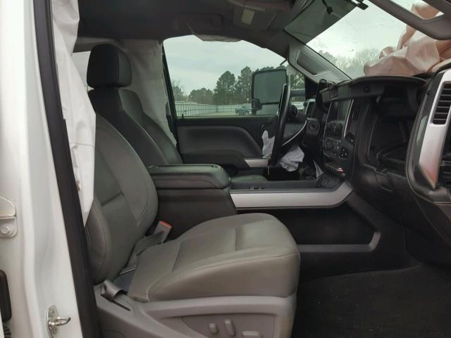 1GC1KWE87FF651146 - 2015 CHEVROLET SILVERADO WHITE photo 5