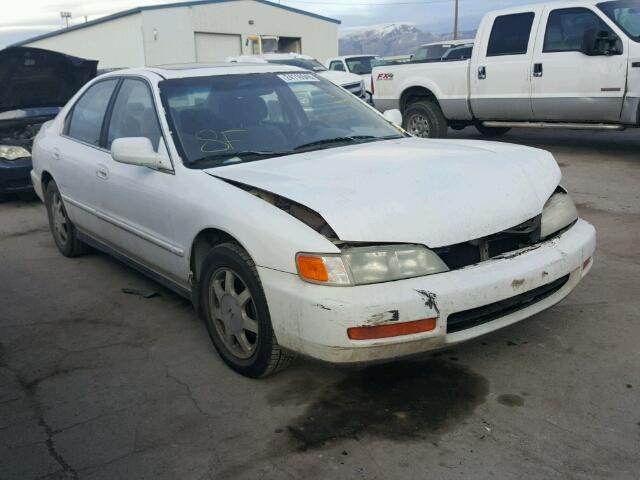 1HGCD555XTA085643 - 1996 HONDA ACCORD EX WHITE photo 1