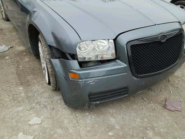 2C3JA43R95H648849 - 2005 CHRYSLER 300 GREEN photo 9