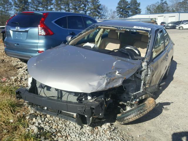 4T1BF1FK0HU409248 - 2017 TOYOTA CAMRY LE 银色 照片 2