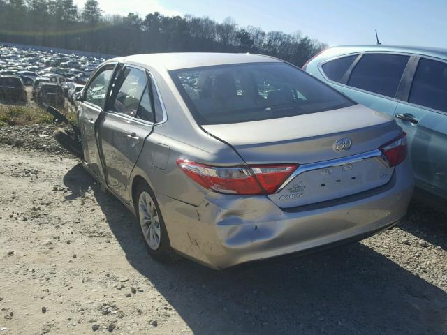 4T1BF1FK0HU409248 - 2017 TOYOTA CAMRY LE SILVER photo 3