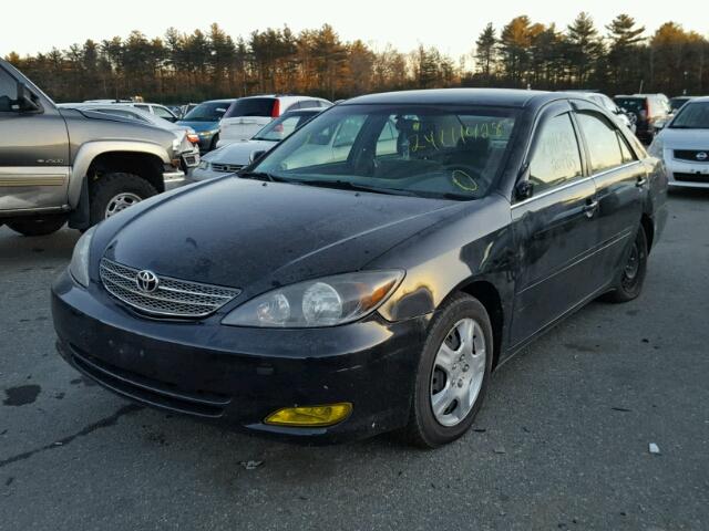 4T1BE32K12U564600 - 2002 TOYOTA CAMRY LE BLACK photo 2