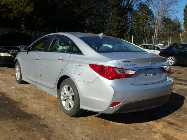 5NPEB4AC5EH820004 - 2014 HYUNDAI SONATA GLS SILVER photo 3