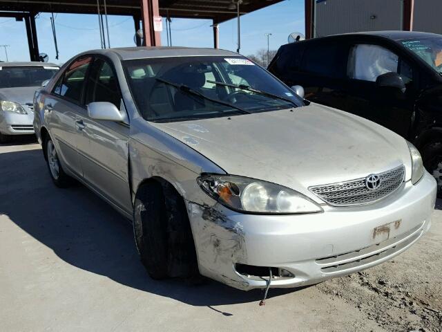 JTDBF32K020001854 - 2002 TOYOTA CAMRY LE SILVER photo 1