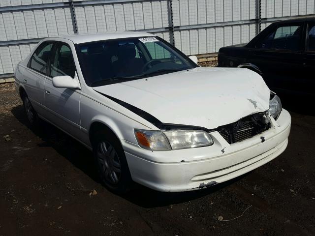 4T1BG22K61U771258 - 2001 TOYOTA CAMRY CE WHITE photo 1