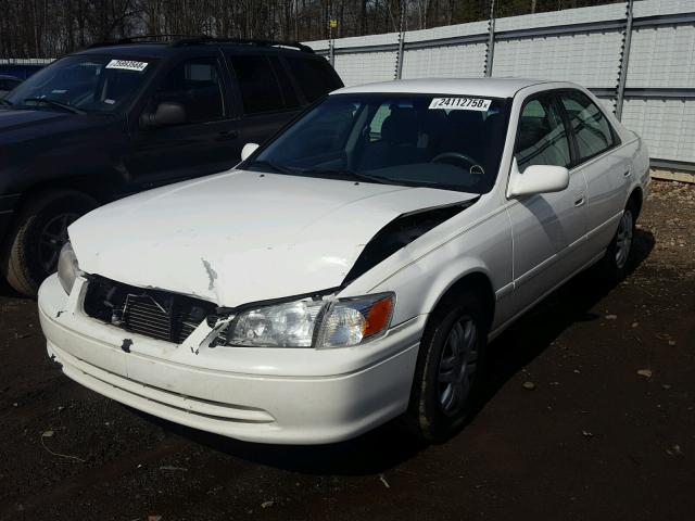 4T1BG22K61U771258 - 2001 TOYOTA CAMRY CE WHITE photo 2