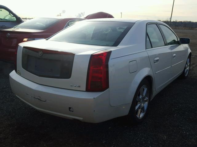 1G6DM577140132196 - 2004 CADILLAC CTS WHITE photo 4