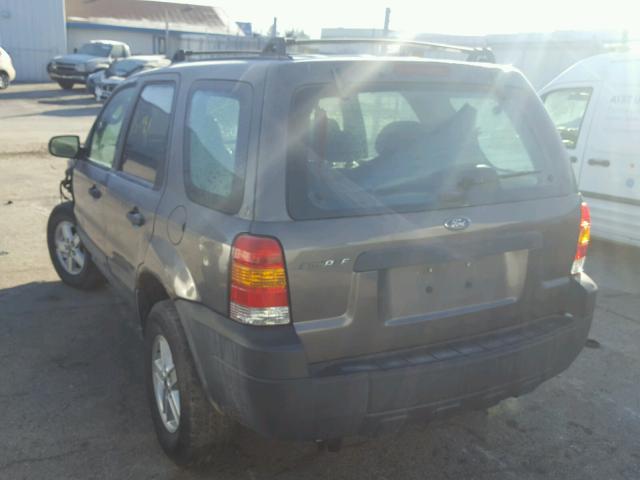 1FMYU92Z85KC73038 - 2005 FORD ESCAPE XLS GRAY photo 3