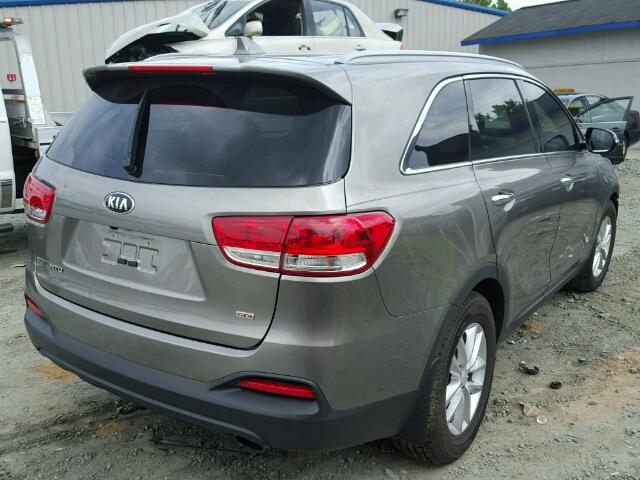 5XYPG4A33GG074429 - 2016 KIA SORENTO LX GRAY photo 4