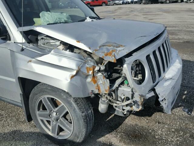 1J4FF28B79D217538 - 2009 JEEP PATRIOT SP SILVER photo 9