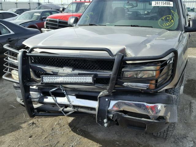 1GCEK14VX3Z196301 - 2003 CHEVROLET SILVERADO SILVER photo 9